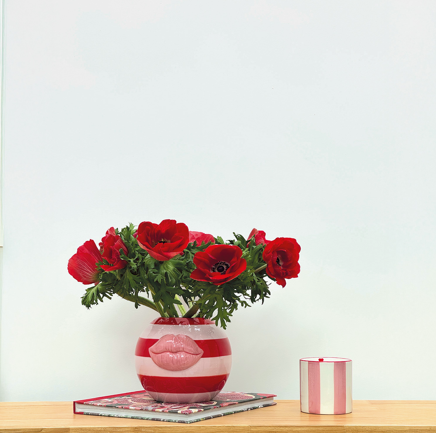 Kiss Pink Vase